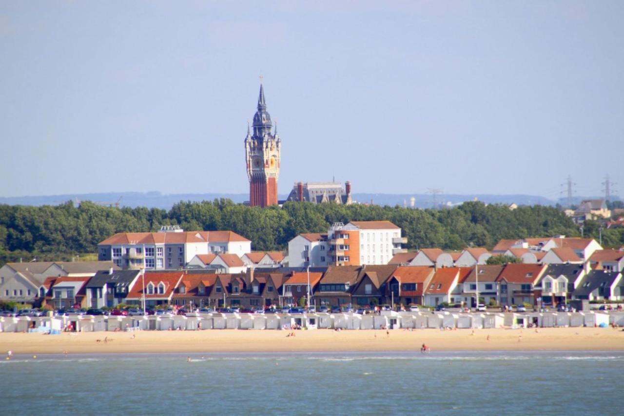 Le Familial Calais Exterior photo